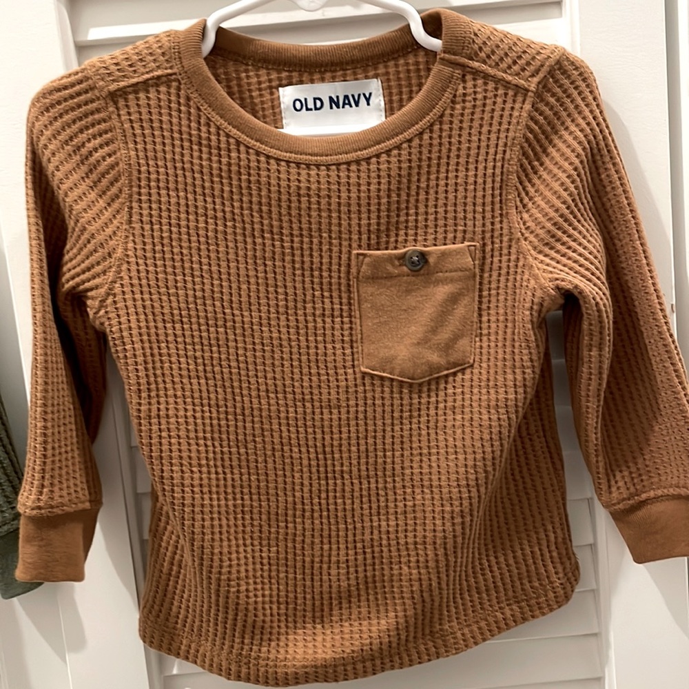 Old navy sweater 12-18m